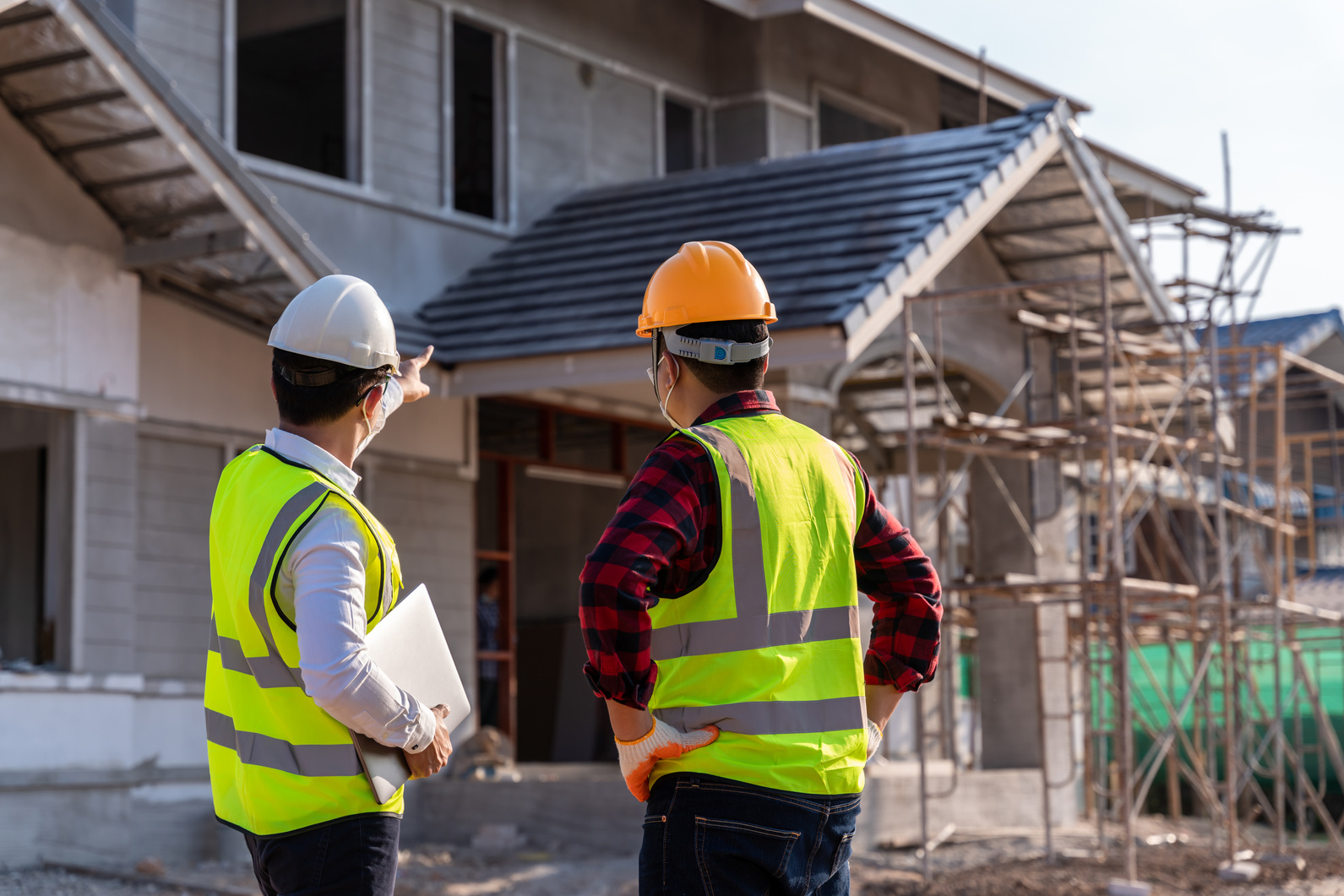 Engineer recommend house construction to supervisor supervis
